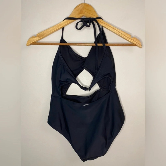 NWOT Abercrombie Cutout Black One Piece Swimsuit - Picture 5 of 9
